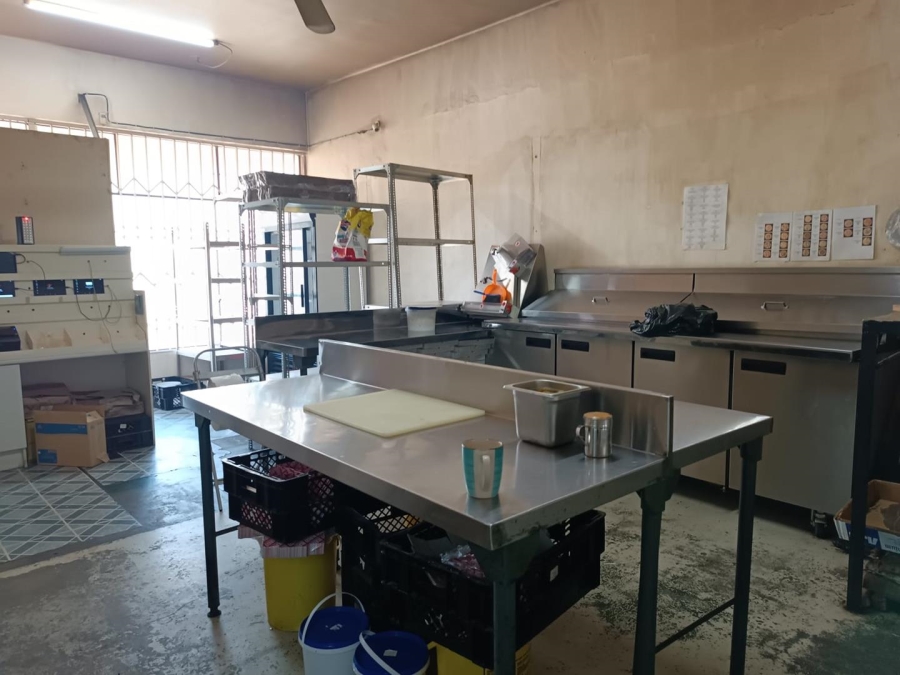 To Let Commercial Property for Rent in Oakdale Western Cape